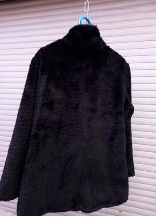 Эко шубка на замке есть кармашки