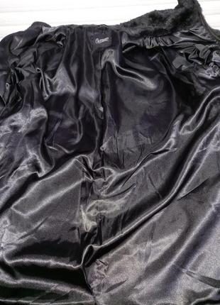 Эко шубка на замке есть кармашки