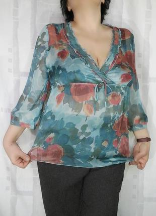 Блузка з натурального шовку в квітковий принт2 фото