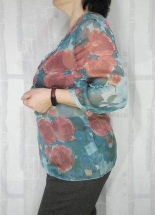 Блузка з натурального шовку в квітковий принт3 фото