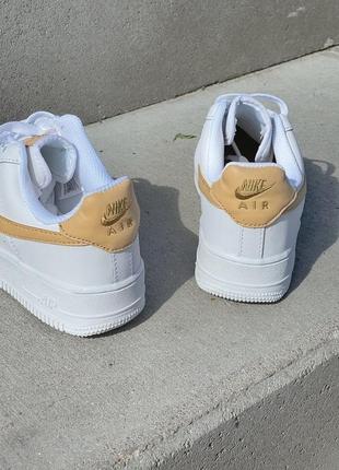 Кросівки жіночі білі / жовті з натуральної шкіри nike air force white yellow