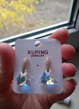 Жіночі сережки з каменями swarovski