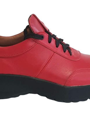 Кожаные женские кроссовки красного цвета на высокой облегченной подошве для бега 36-41 демисезонные2 фото