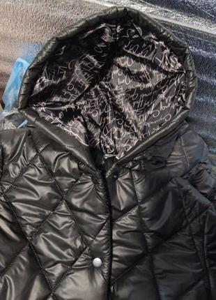 Шикарное стильное элегантное пальто чёрное стёганое миди с поясом с капюшоном тёплое с подкладкой курточка пуховик парка шуба
зимнее осеннее весеннее2 фото