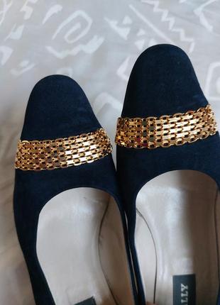 Брендові елегантні темно- сині туфлі,лодочки3 фото