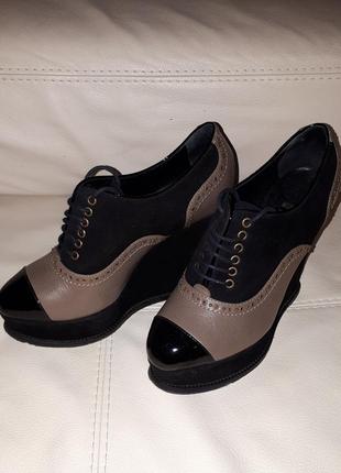 Брендові ботильйони moschino cheapandchic черевики італія