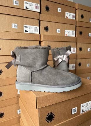 Чоботи теплі ugg bailey bow boot grey (хутро)6 фото