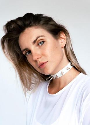 Чокер с шипами , кожаный чокер с длинными шипами