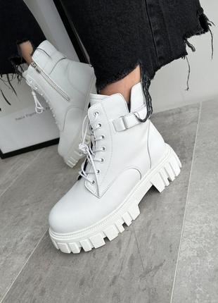 Белые и черные  зимние ботинки,кожа7 фото