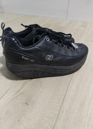 Кроссовки черные skechers 40 р2 фото