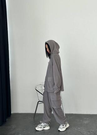 Стильный оверсайз-вельветовый костюм, штаны карго и кофта с капюшоном2 фото