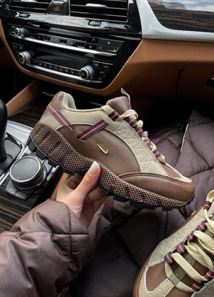 Кроссовки nike humara lx jacquemus ale brown gold