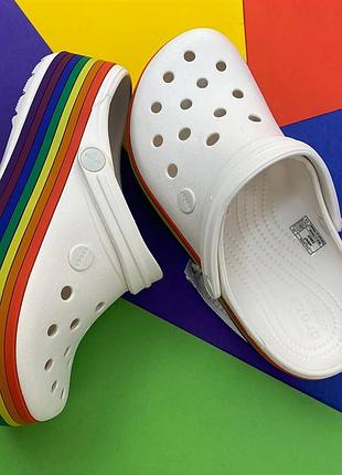 Женские кроксы на платформе crocs crocband platform rainbow1 фото