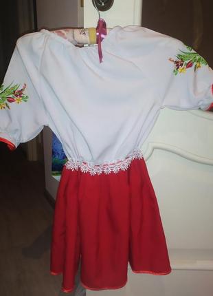 Платье в украинском стиле2 фото