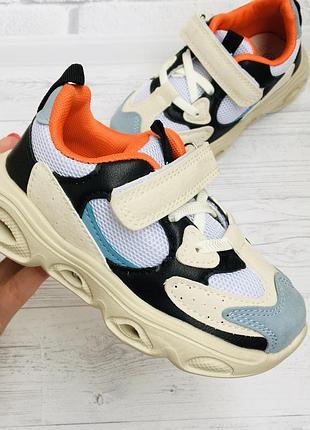 Кроссовки с мигалками