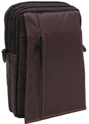 Невелика чоловіча сумка для носіння на плечі або ремені коричнева