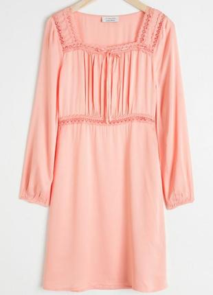 Легкое летнее нежное персиковое платье с рукавом до колена
