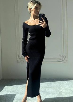 Витончена жіноча чорна довга стильна сучасна сукня 2023