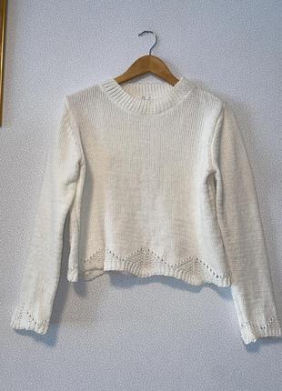 Укороченный ажурный свитер