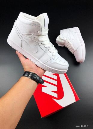 Р.44  кроссовки nike air jordan белые ks 11809