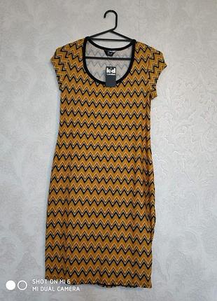 Принтовое плаття абстракція міді бренду k&d, london, 10 р.