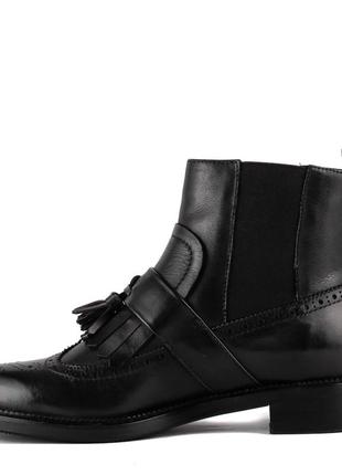 Ботинки женские кожаные черные на низком ходу бахромой 1115б3 фото