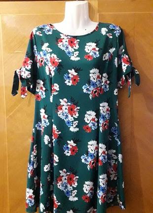 Брендовое красивое  платье  р.14 от new look