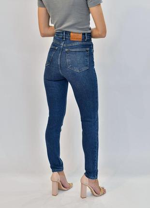 Сині джинси скіні