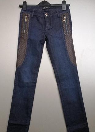 Джинси-брюки amnezia 26 розмір.