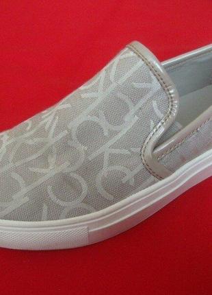 Сліпони New calvin klein оригінал 36-37 розмір