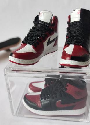 Міні взуття фінгер шузи nike air jordan у пластиковому кейсі червоний
