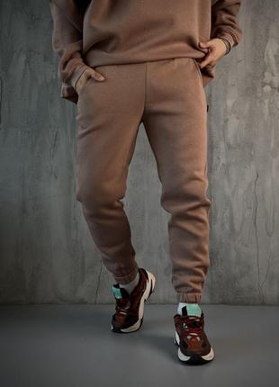 Мужские зимние спортивные штаны оверсайз на флисе мокко (bon)1 фото