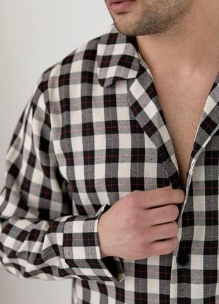 Чоловіча піжама в молочного кольору в чорну клітинку котонова (сорочка та штани). розміри s, m, l, xl4 фото