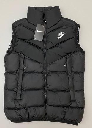 Чоловіча жилетка nike чорна без капюшона з плащової тканини весняна осіння безрукавка найк демісезонна (bon)