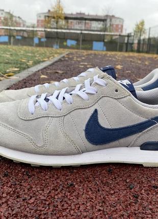 Оригінальні кросівки nike internationalist 44/28см, ne cortez air max 95, air force2 фото