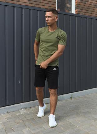 Чоловічий літній костюм adidas футболка + шорти + барсетка в подарунок хакі з чорним комплектом адідас (bon)4 фото