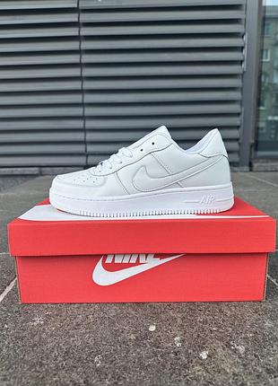 Чоловічі кросівки nike air force low white білі найк аїр форс шкіряні демісезонні (bon)