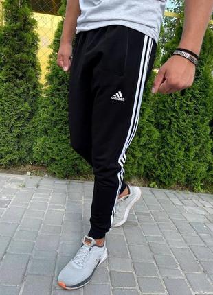 Мужские спортивные штаны adidas черные с лампасами весенние осенние адидас на манжетах хлопковые (bon)