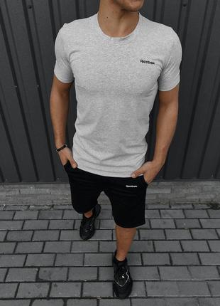 Чоловічий літній костюм reebok футболка + шорти сірий із чорним комплектом рибок (bon)