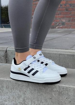 Женские кроссовки adidas forum low белые с черным кожаные адидас форум (bon)