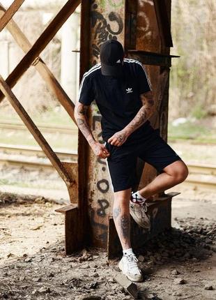 Мужской летний костюм adidas футболка + шорты + носки в подарок черный адидас на лето (bon)