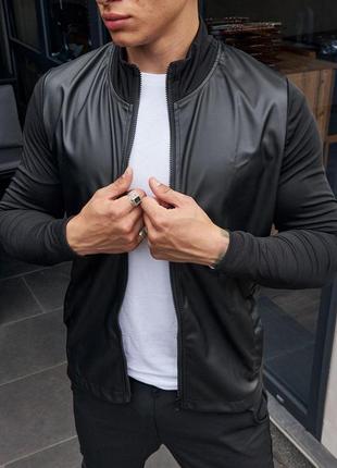 Чоловічий бомбер шкіряний з тканинними рукавами приталений чорний | чоловіча куртка веснянна (bon)2 фото