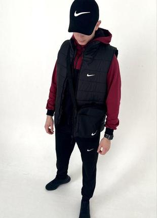 Мужской спортивный костюм nike 7в1 черный с красным весенний найк жилетка + мессенджер + кепка + носки (bon)