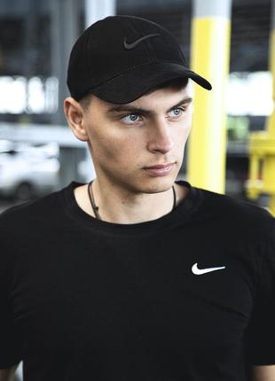 Кепка nike мужская коттоновая черная с черным лого | бейсболка найк на лето (bon)2 фото