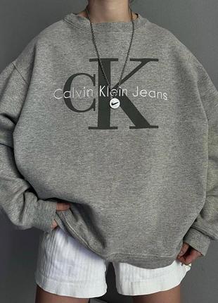 Кофта свитшот длинная надпись calvin klein кельвин кляйн накат надпись оверсайз олушавшая широкая прямая толстовка длинная6 фото