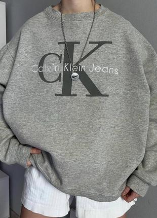 Кофта свитшот длинная надпись calvin klein кельвин кляйн накат надпись оверсайз олушавшая широкая прямая толстовка длинная2 фото