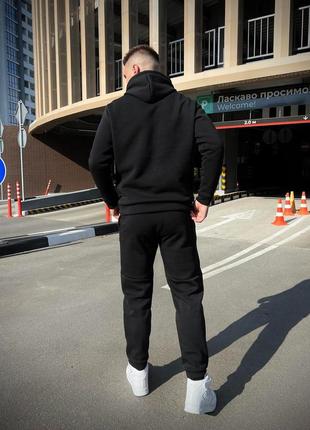 Чоловічий зимовий спортивний костюм чорний однотонний без принтів із капюшоном на флісі (bon)5 фото