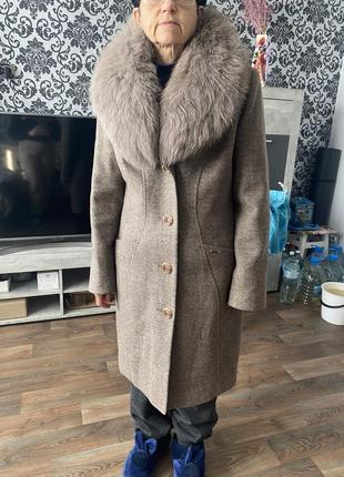 Пальто жіноче тепле з хутром5 фото