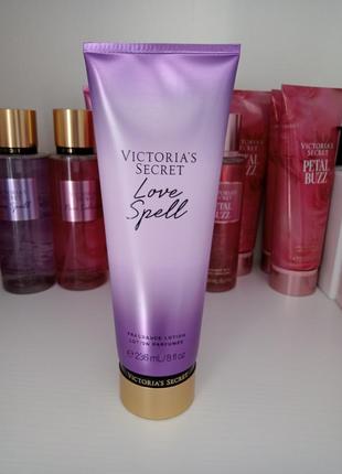 Victoria's secret парфюмированный лосьон love spell 236 мл виктория сикрет любовное заклинание