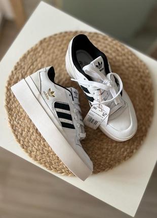 Оригинальные кроссовки adidas forum botega7 фото